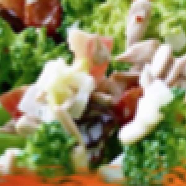 Salada Escaldada Primaveril com "Queijo" de Tofu